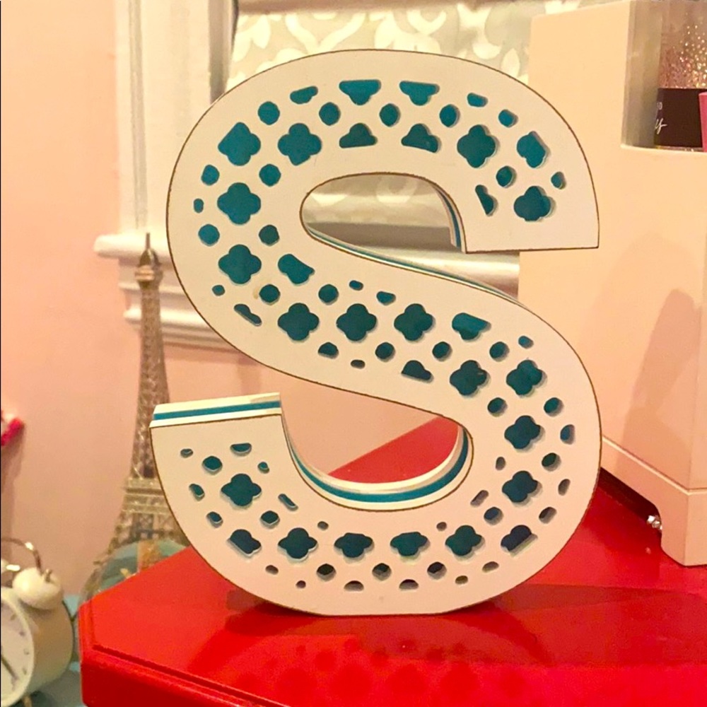 Letter S